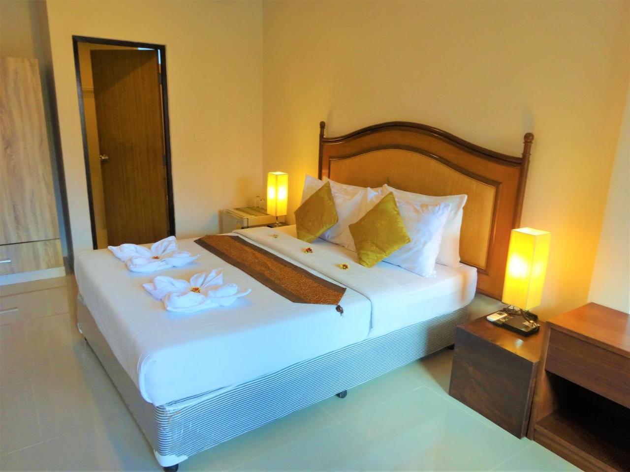 Bangrak Pier Samui Resort Ngoại thất bức ảnh